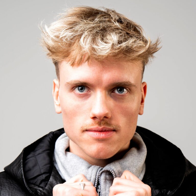 Presspic Michael Amani 4